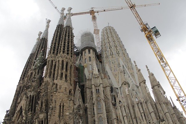 Free picture Barcelona Sagrada Family -  to be edited by GIMP free image editor by OffiDocs