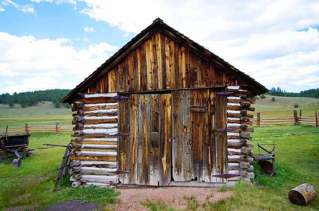 Muat turun percuma Barn At Florissant Log Cabin - foto atau gambar percuma untuk diedit dengan editor imej dalam talian GIMP