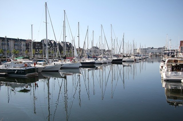 Free download Bateaux Port Mer -  free photo or picture to be edited with GIMP online image editor