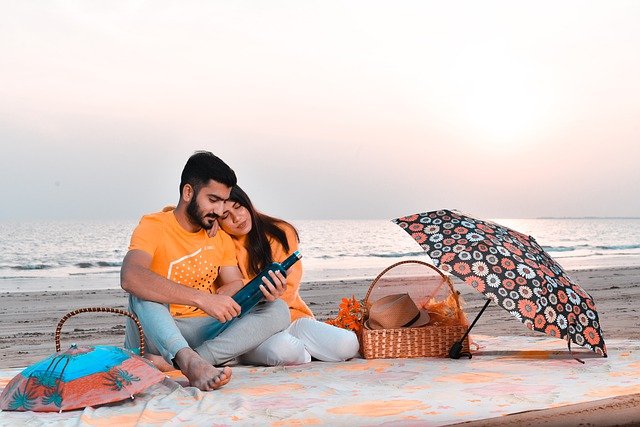 Free download beach couple picnic sea ocean free picture to be edited with GIMP free online image editor