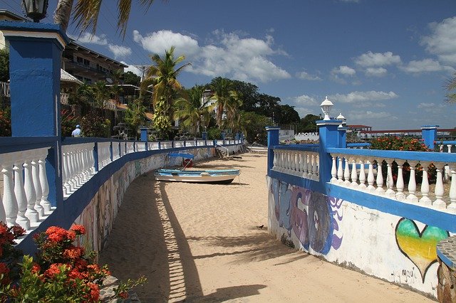 Unduh gratis Beach Entrance Path - foto atau gambar gratis untuk diedit dengan editor gambar online GIMP