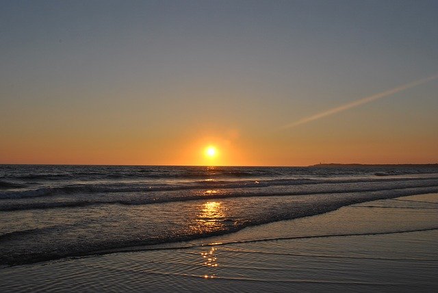 Free download Beach Horizon Holiday -  free photo or picture to be edited with GIMP online image editor