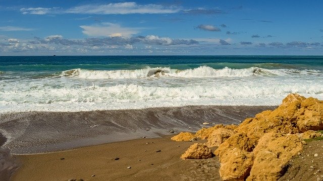 Descarga gratuita Beach Sand Waves: foto o imagen gratuita para editar con el editor de imágenes en línea GIMP