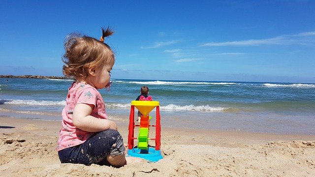 Gratis download Beach Sea Kid - gratis foto of afbeelding om te bewerken met GIMP online afbeeldingseditor