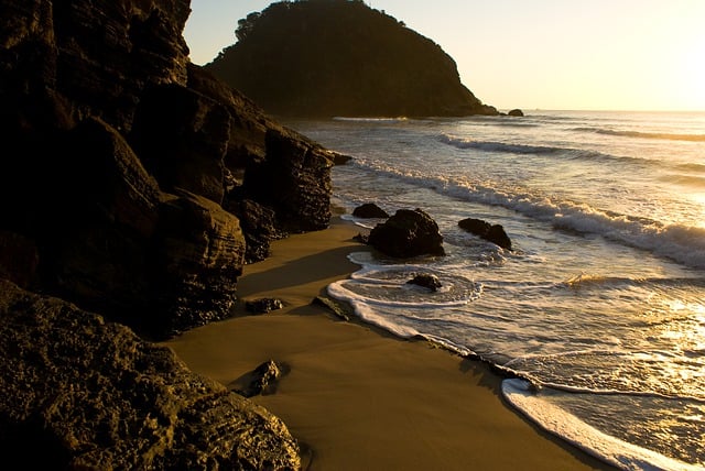 Free download beach sea ocean waves sun dawn free picture to be edited with GIMP free online image editor