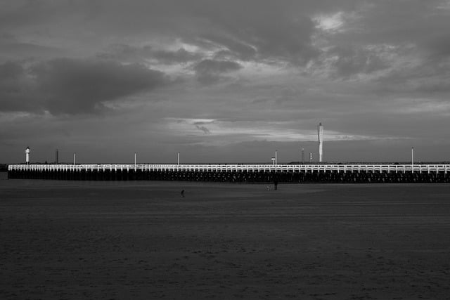 Безкоштовно завантажте безкоштовне зображення пляж море пірс відпочинок північне море для редагування за допомогою безкоштовного онлайн-редактора зображень GIMP