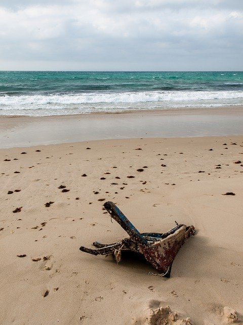Muat turun percuma Beach Shipwreck Sand - foto atau gambar percuma untuk diedit dengan editor imej dalam talian GIMP