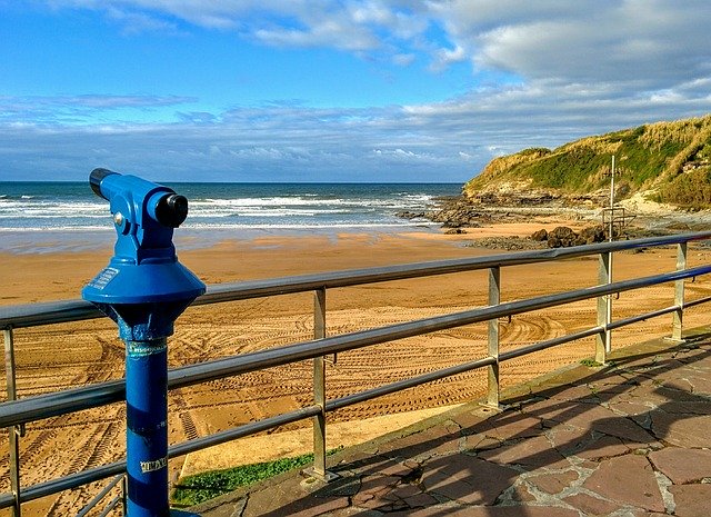 Descărcare gratuită Beach Sky Sea - fotografie sau imagini gratuite pentru a fi editate cu editorul de imagini online GIMP