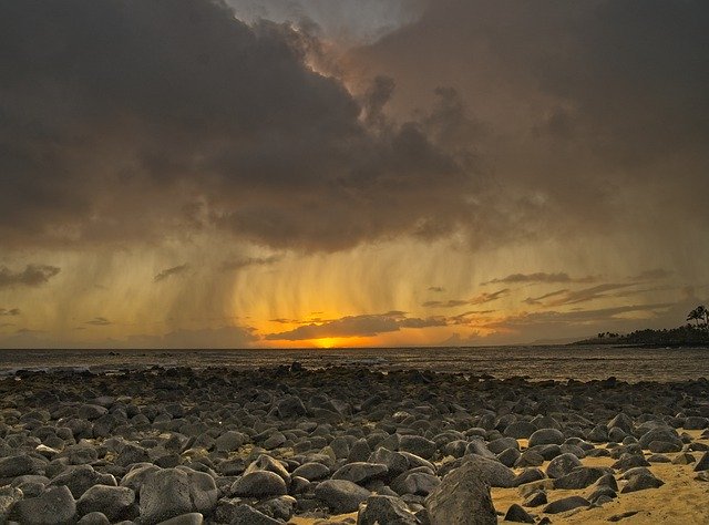 Muat turun percuma Beach Storm Sunset - foto atau gambar percuma untuk diedit dengan editor imej dalam talian GIMP