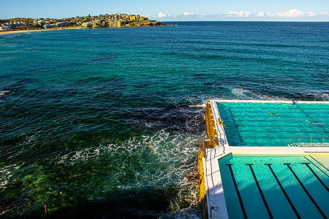 Безкоштовно завантажити Beach Swimming Pool Ocean Seashore - безкоштовне фото або зображення для редагування в онлайн-редакторі зображень GIMP