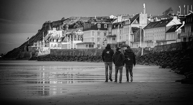 Free download beach to stroll free picture to be edited with GIMP free online image editor