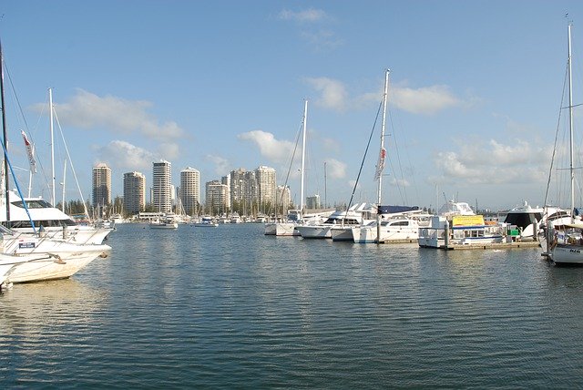 ดาวน์โหลดฟรี Beach Yacht Sea - ภาพถ่ายหรือรูปภาพฟรีที่จะแก้ไขด้วยโปรแกรมแก้ไขรูปภาพออนไลน์ GIMP