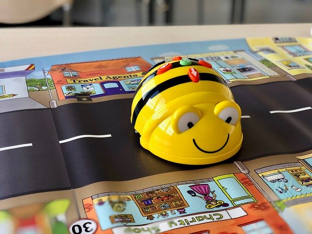 Bee Robot Robotics'i ücretsiz indirin - GIMP çevrimiçi resim düzenleyiciyle düzenlenecek ücretsiz fotoğraf veya resim