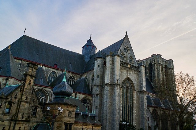 免费下载比利时绅士教堂 - 使用 GIMP 在线图像编辑器编辑的免费照片或图片