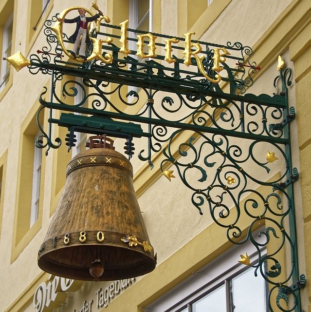 הורדה חינם Bell Facade Historic Center - תמונה או תמונה בחינם לעריכה עם עורך התמונות המקוון GIMP