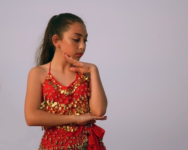 Descărcare gratuită Belly Dance Oriental Dancer - fotografie sau imagini gratuite pentru a fi editate cu editorul de imagini online GIMP