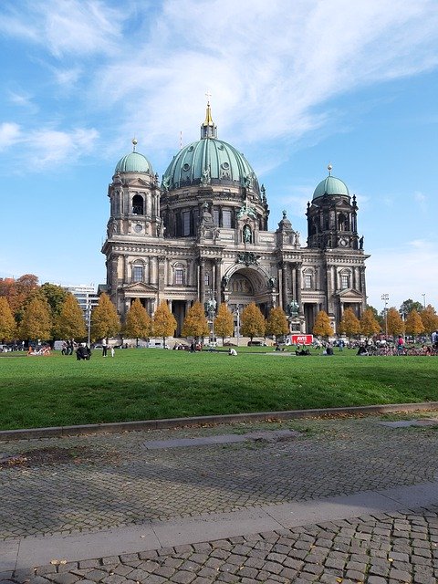 Libreng download Berlin Capital Dom - libreng larawan o larawan na ie-edit gamit ang GIMP online na editor ng imahe