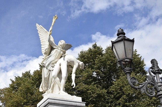 Безкоштовно завантажте Berlin Germany Statue - безкоштовну фотографію або зображення для редагування за допомогою онлайн-редактора зображень GIMP