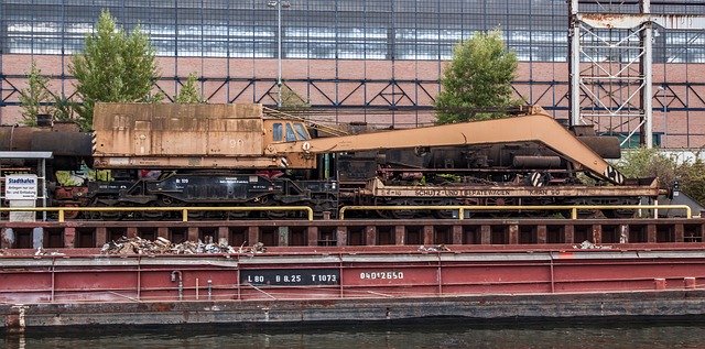 Бесплатная загрузка Berlin Port Water - бесплатное фото или изображение для редактирования с помощью онлайн-редактора изображений GIMP