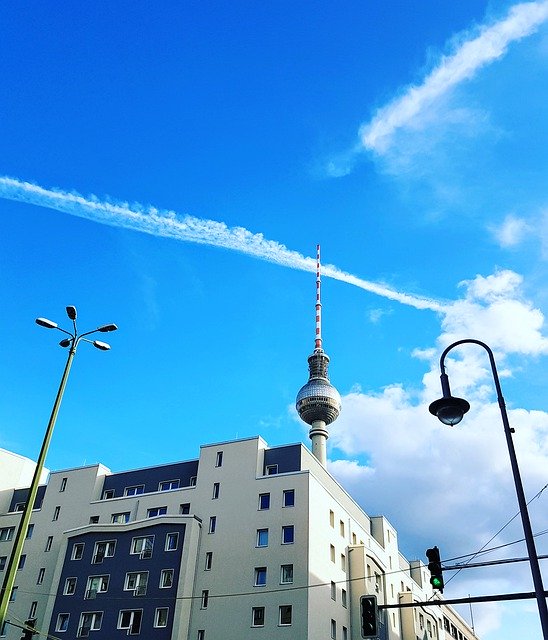 Bezpłatne pobieranie Berlin Tower Architecture - bezpłatne zdjęcie lub obraz do edycji za pomocą internetowego edytora obrazów GIMP