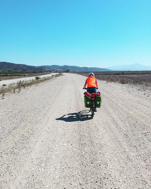 Téléchargement gratuit de Bicycle Travel Summer - photo ou image gratuite à éditer avec l'éditeur d'images en ligne GIMP