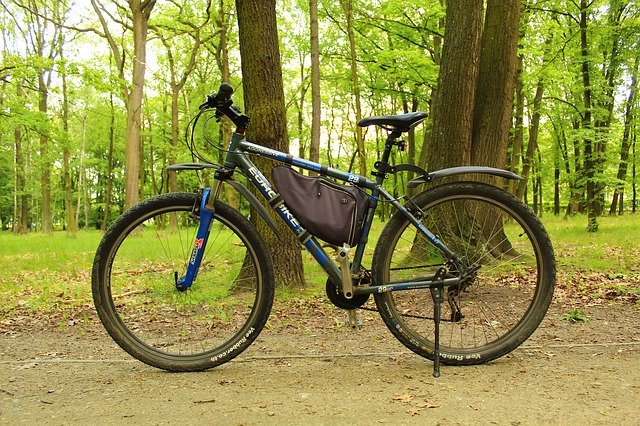 Ücretsiz indir Bike The Vehicle Park - GIMP çevrimiçi resim düzenleyici ile düzenlenecek ücretsiz fotoğraf veya resim