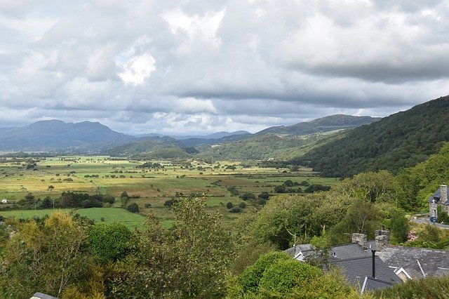 Bezpłatne pobieranie Black Mountains Wales United - darmowe zdjęcie lub obraz do edycji za pomocą internetowego edytora obrazów GIMP
