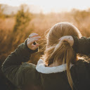 Blonde girl  screen for extension Chrome web store in OffiDocs Chromium