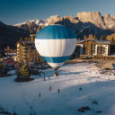 Blue and White Hot Air Balloon  screen for extension Chrome web store in OffiDocs Chromium