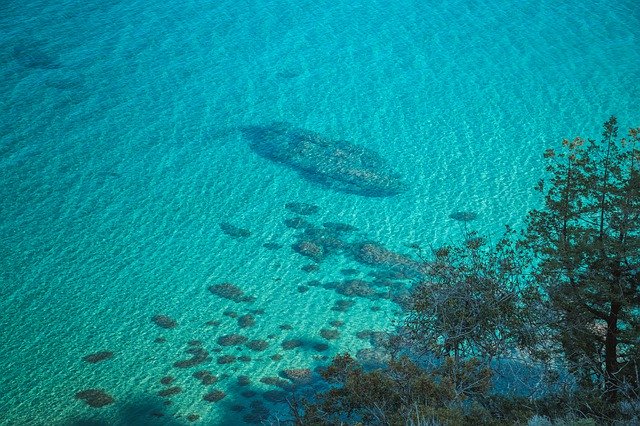 Безкоштовно завантажте Blue Water Sea - безкоштовне фото або зображення для редагування в онлайн-редакторі зображень GIMP