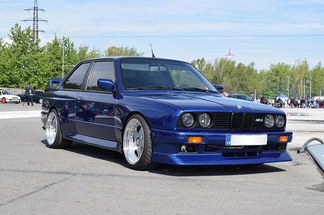 دانلود رایگان تصویر bmw m3 e30 shiny motorsport برای ویرایش با ویرایشگر تصویر آنلاین رایگان GIMP