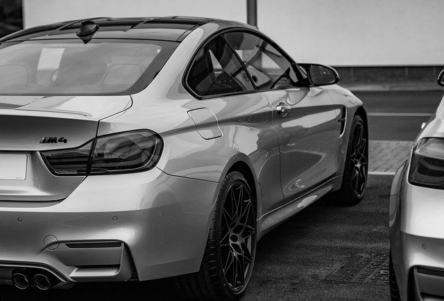 Kostenloser Download BMW M4 Wettbewerbsfahrzeug Kostenloses Bild, das mit dem kostenlosen Online-Bildeditor GIMP bearbeitet werden kann