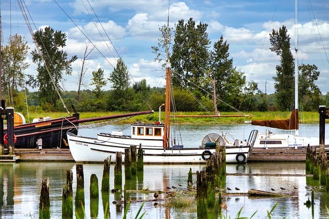 Free download boat dock pier fishboat seascape free picture to be edited with GIMP free online image editor