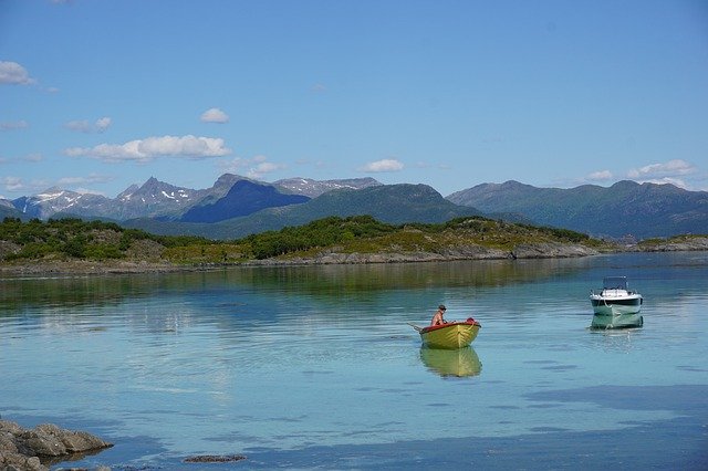 Download gratuito di Boat Hinnøya Beach: foto o immagine gratuita da modificare con l'editor di immagini online GIMP