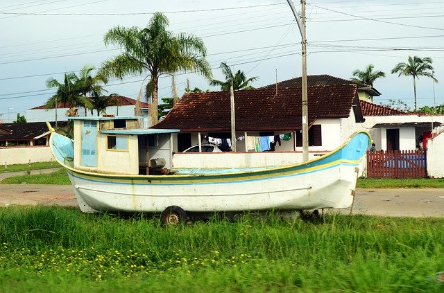 دانلود رایگان Boat Litoral Mar - عکس یا تصویر رایگان قابل ویرایش با ویرایشگر تصویر آنلاین GIMP