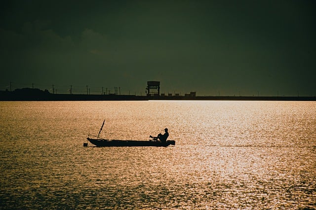 Free download boat river sun sea lake boatman free picture to be edited with GIMP free online image editor