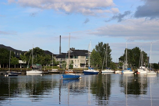 Бесплатно скачайте бесплатный шаблон фотографии Boats Haven Landscape для редактирования с помощью онлайн-редактора изображений GIMP