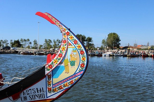 Kostenloser Download Boats Moliceiros Aveiro - kostenloses Foto oder Bild zur Bearbeitung mit GIMP Online-Bildbearbeitung