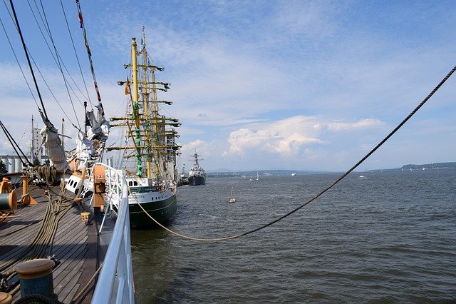 Barcos de download grátis Sea Water - foto ou imagem grátis para ser editada com o editor de imagens online GIMP