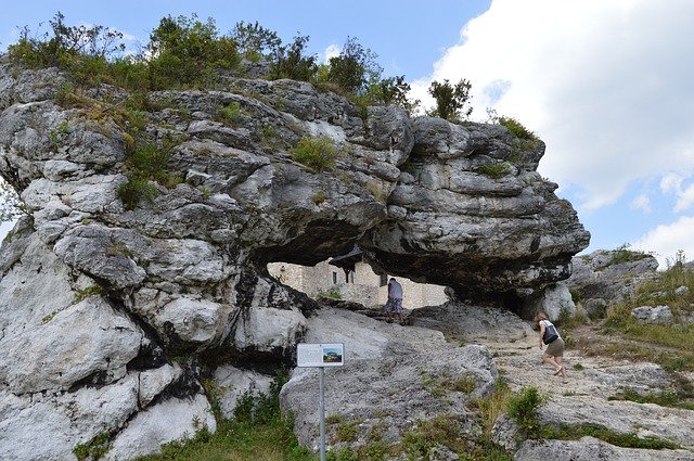 Muat turun percuma Bobolice Cave Rock - foto atau gambar percuma untuk diedit dengan editor imej dalam talian GIMP