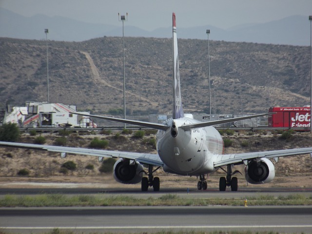 Free download boeing 737 jet plane airliner 737 free picture to be edited with GIMP free online image editor