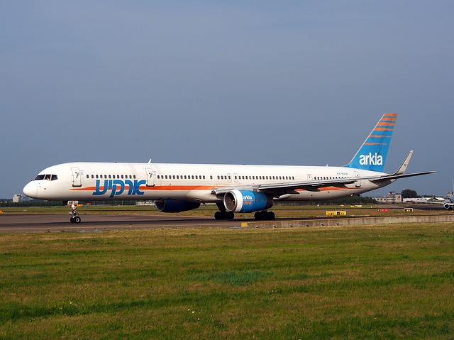 Free download boeing 757 israeli airlines taxiing free picture to be edited with GIMP free online image editor