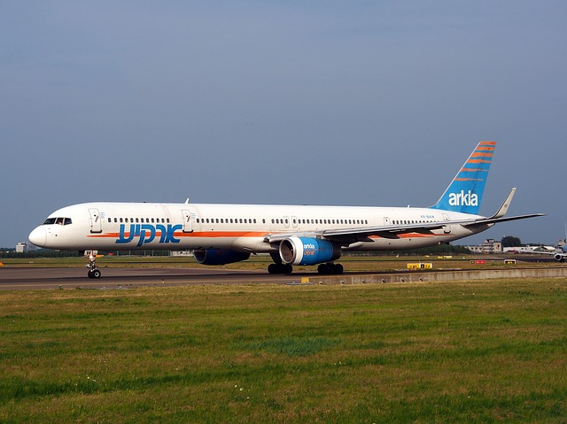 Free download boeing 757 israeli airlines taxiing free picture to be edited with GIMP free online image editor