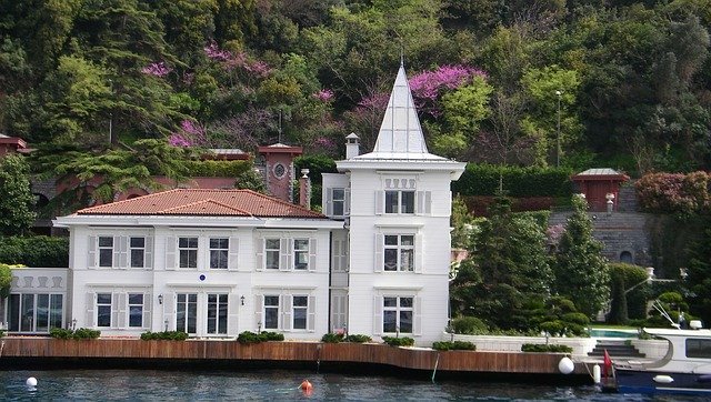 Bezpłatne pobieranie Bosphorus Mansions Residences - bezpłatne zdjęcie lub obraz do edycji za pomocą internetowego edytora obrazów GIMP