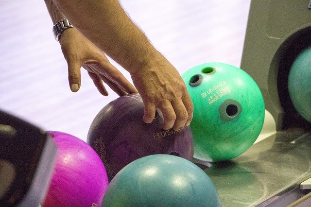 ດາວໂຫລດຟຣີ Bowling Sphere Sport - ຮູບພາບຫຼືຮູບພາບທີ່ບໍ່ເສຍຄ່າເພື່ອແກ້ໄຂດ້ວຍບັນນາທິການຮູບພາບອອນໄລນ໌ GIMP