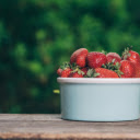 Bowl of strawberries  screen for extension Chrome web store in OffiDocs Chromium