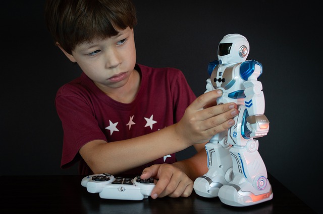 Free download boy model poses toy robot free picture to be edited with GIMP free online image editor