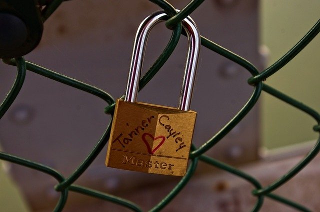 Téléchargement gratuit de laiton et d'acier love lock love image gratuite à éditer avec l'éditeur d'images en ligne gratuit GIMP