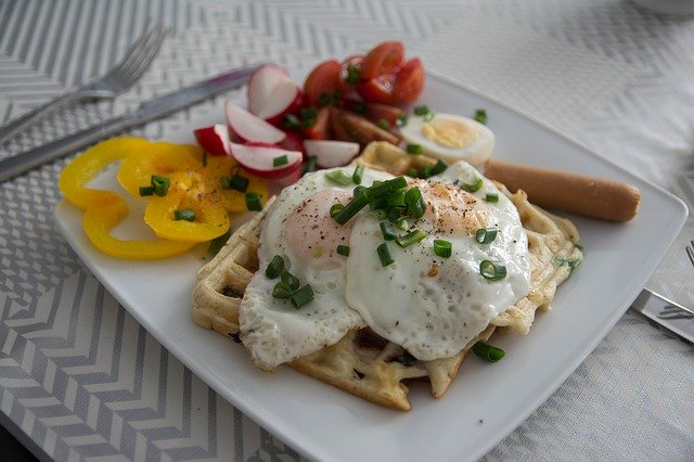 Muat turun percuma Breakfast Eggs Scrambled - foto atau gambar percuma untuk diedit dengan editor imej dalam talian GIMP