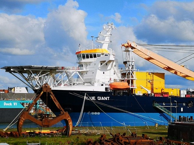 Descărcare gratuită Bremerhaven Ship - fotografie sau imagini gratuite pentru a fi editate cu editorul de imagini online GIMP